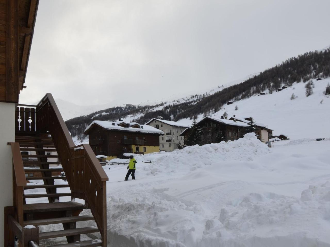Serene Holiday Home in Livigno Italy near Ski Area Esterno foto